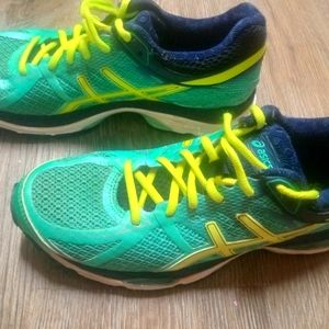Women's asics running shoes size 8.5